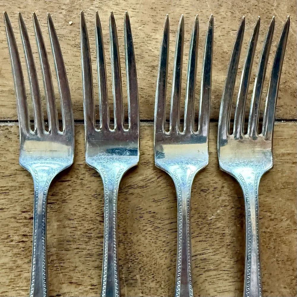 4pc VTG 30s Antique National Silver Company Silver Plate MARTINIQUE Dinner Forks
